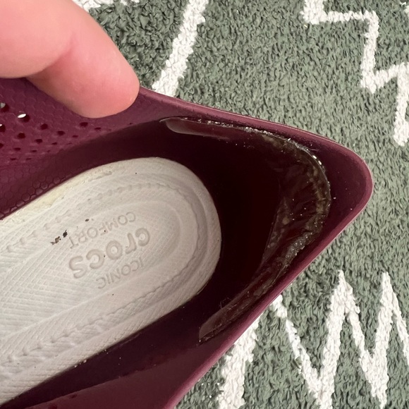 💦Burgundy crocs unisex (m8) - Picture 5 of 7